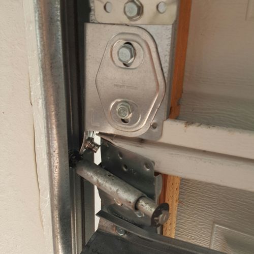 Broken Garage Door Hinges or Rollers